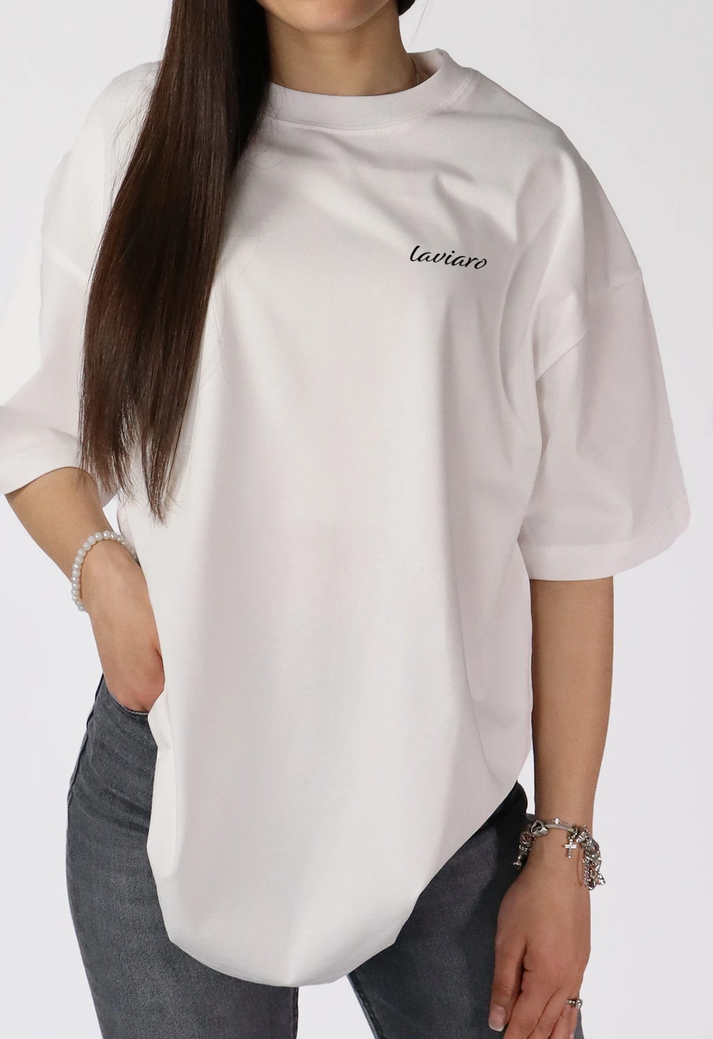 "DREAMERS NEVER REST" TEE | WHITE