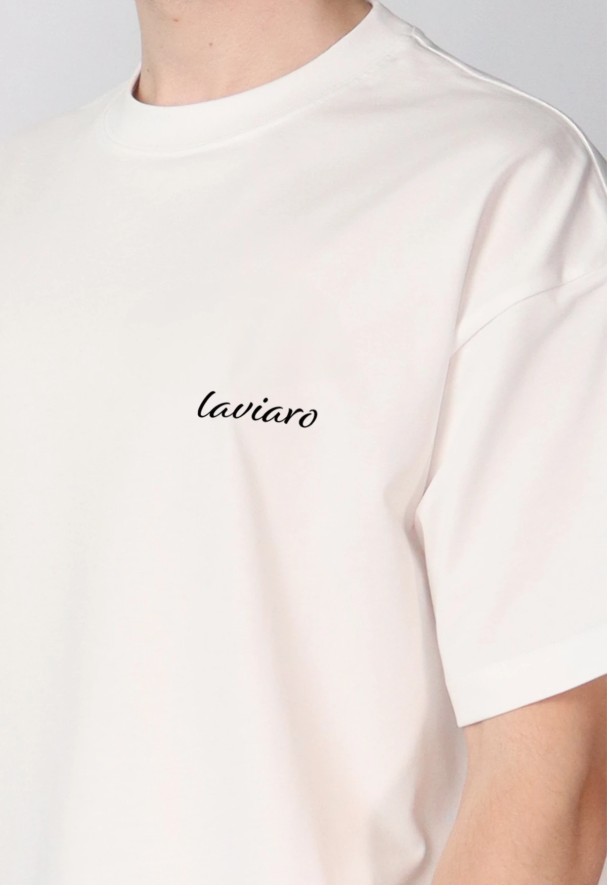 "DREAMERS NEVER REST" TEE | WHITE