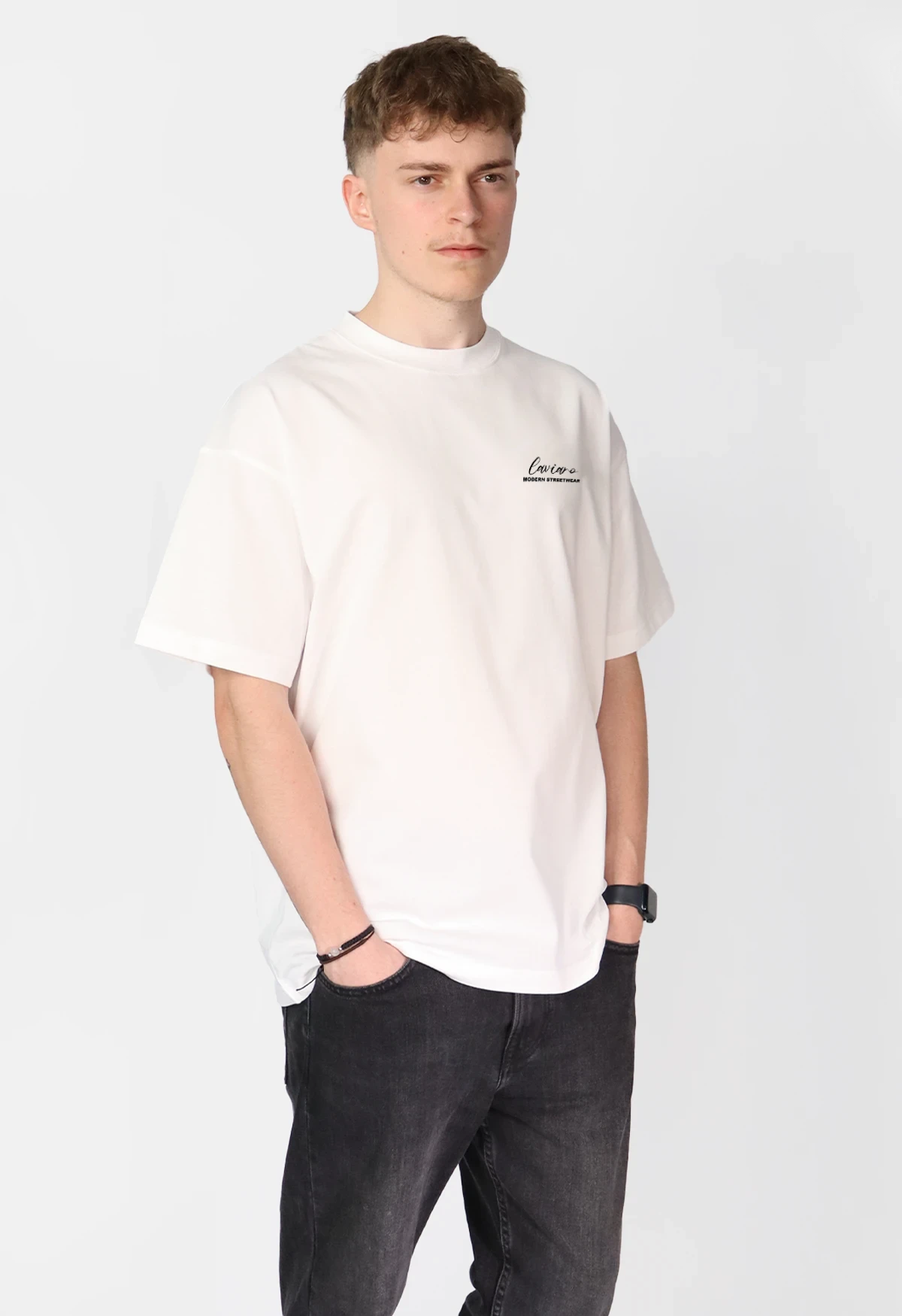 "WORN BY FEW" TEE | WHITE